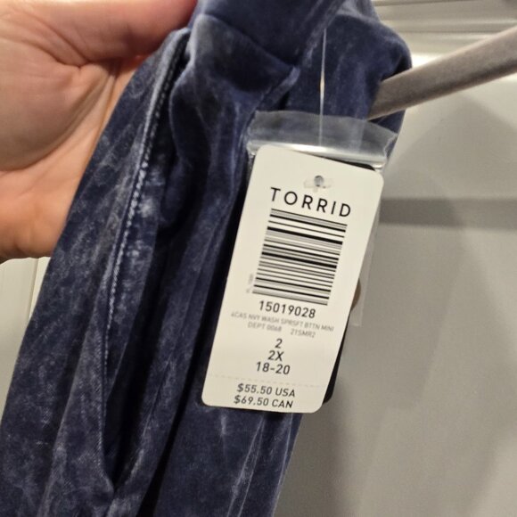 Torrid mini super soft button up blue distressed skirt size 2x NWT - Picture 3 of 7